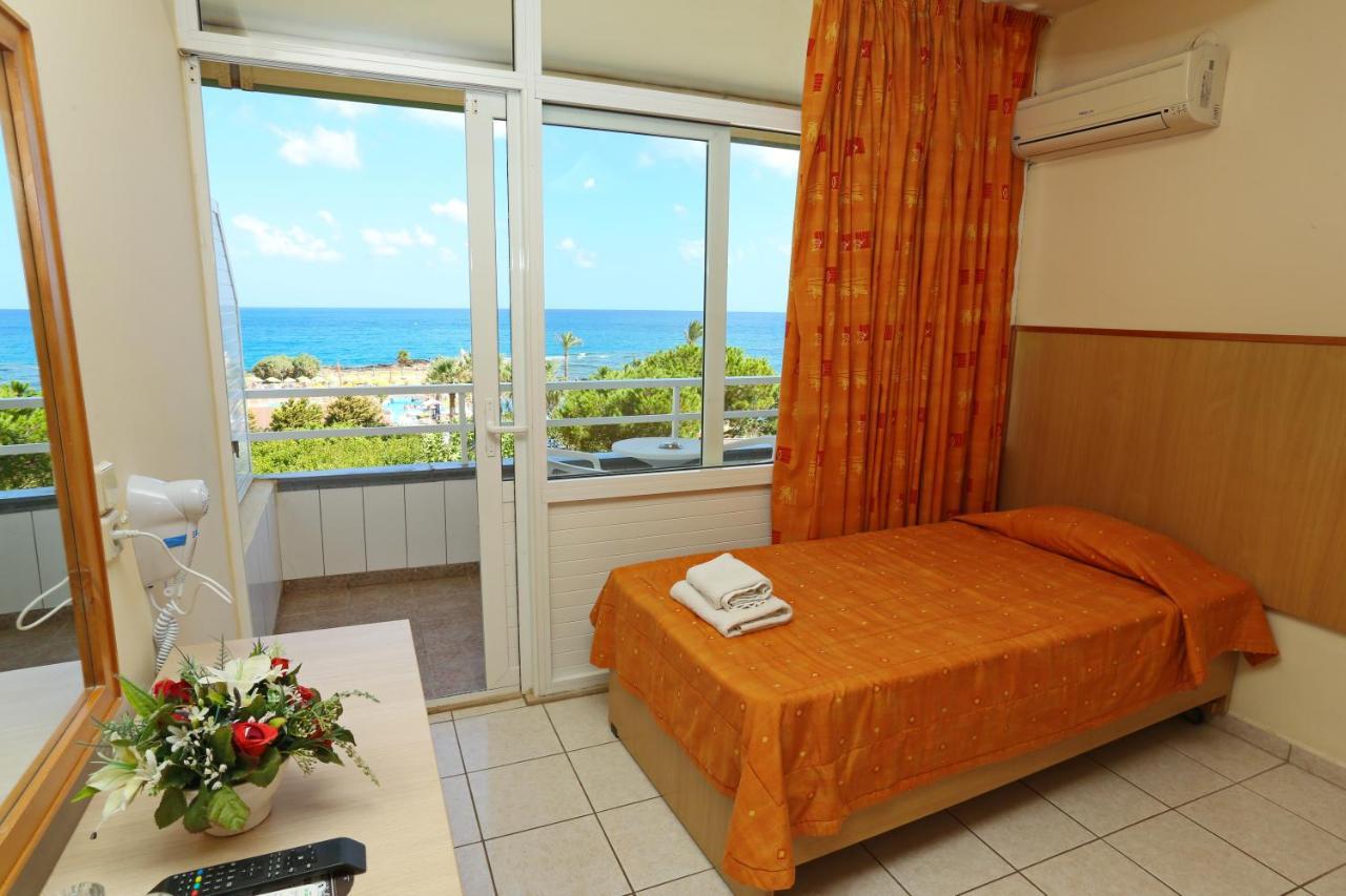 Eri Beach & Village Hotel 赫索尼索斯 外观 照片