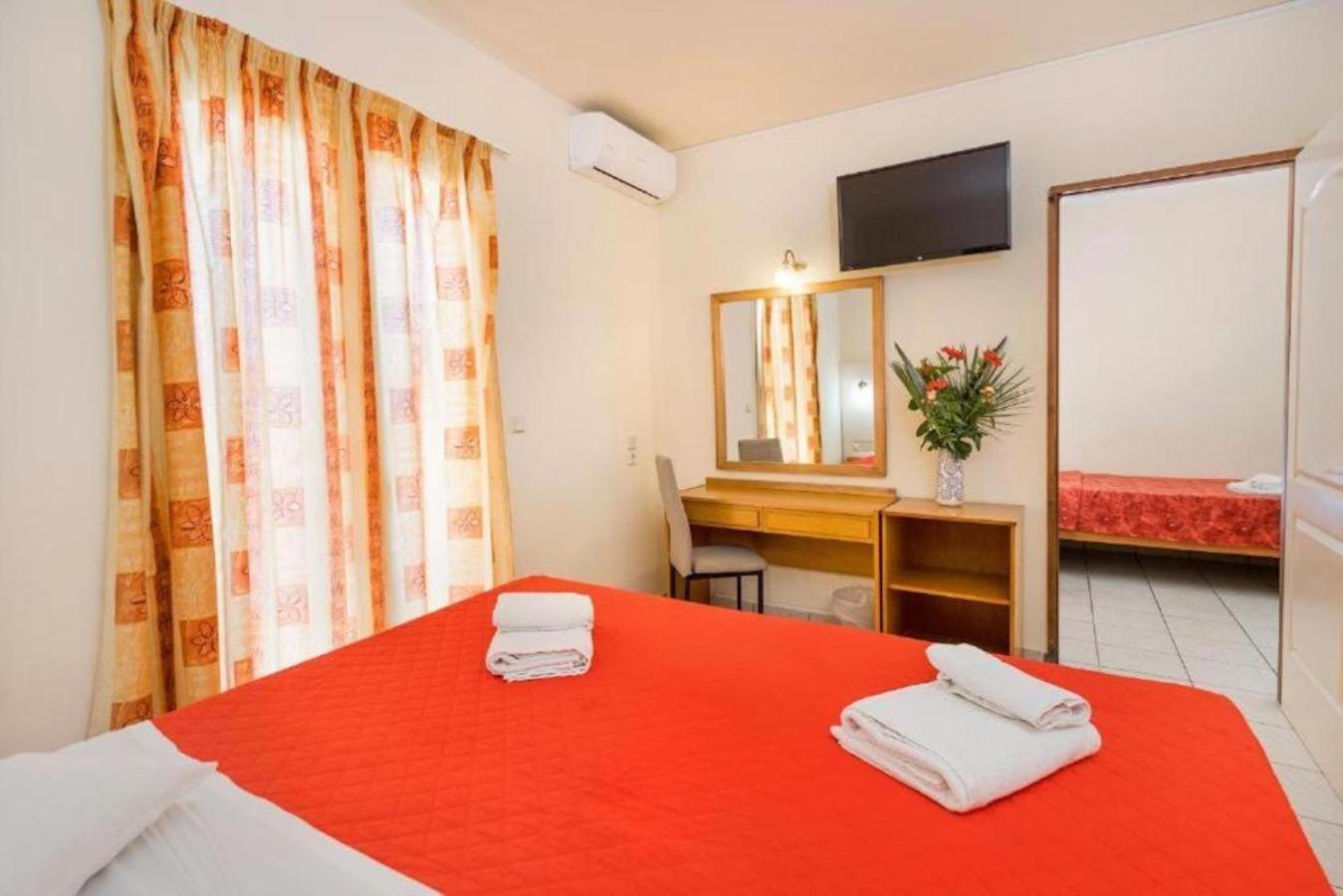 Eri Beach & Village Hotel 赫索尼索斯 外观 照片