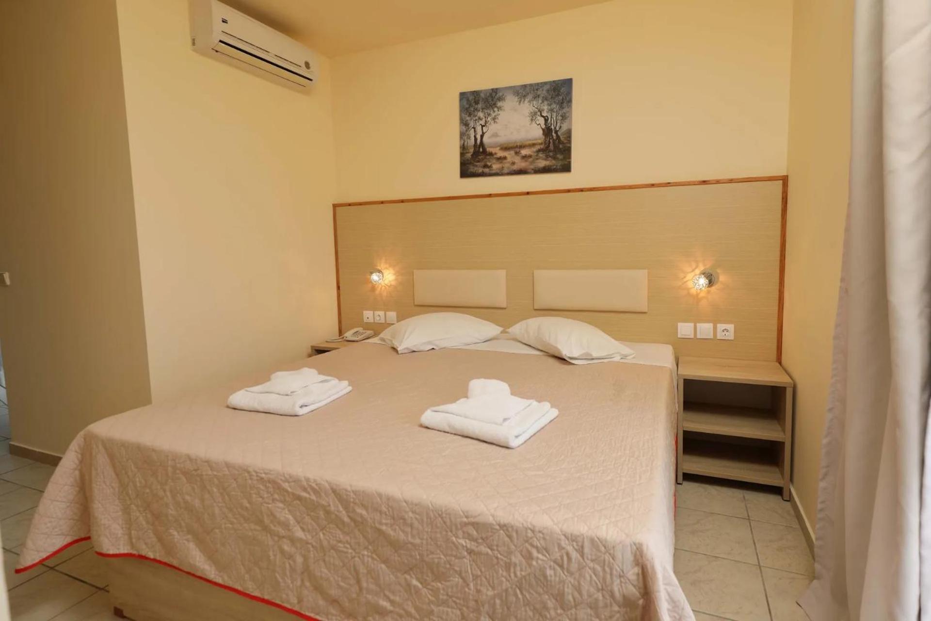 Eri Beach & Village Hotel 赫索尼索斯 外观 照片