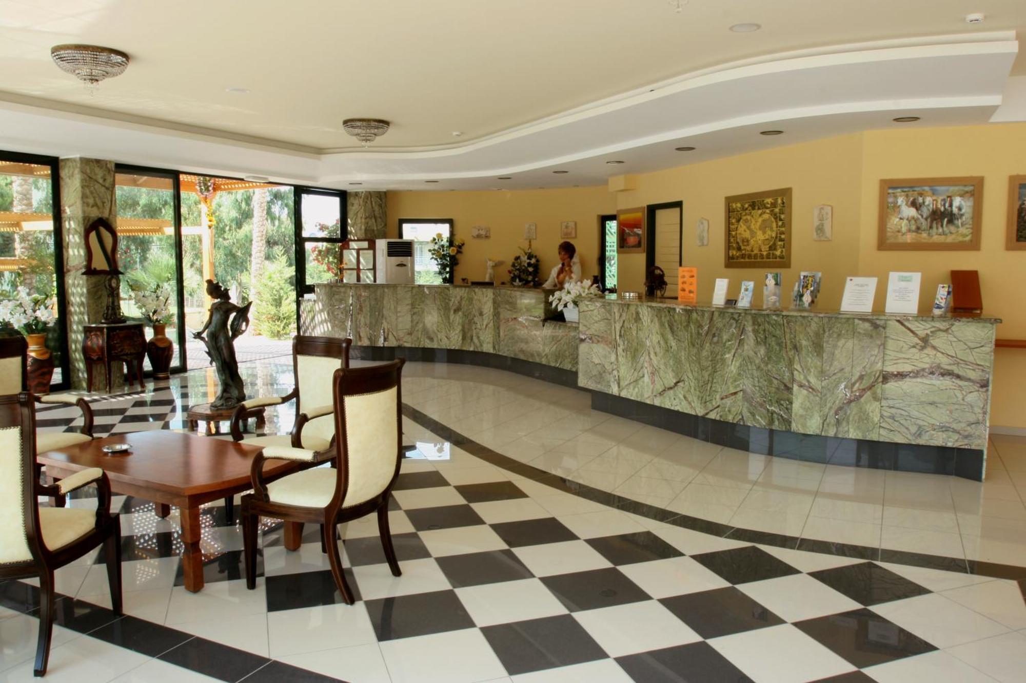 Eri Beach & Village Hotel 赫索尼索斯 外观 照片