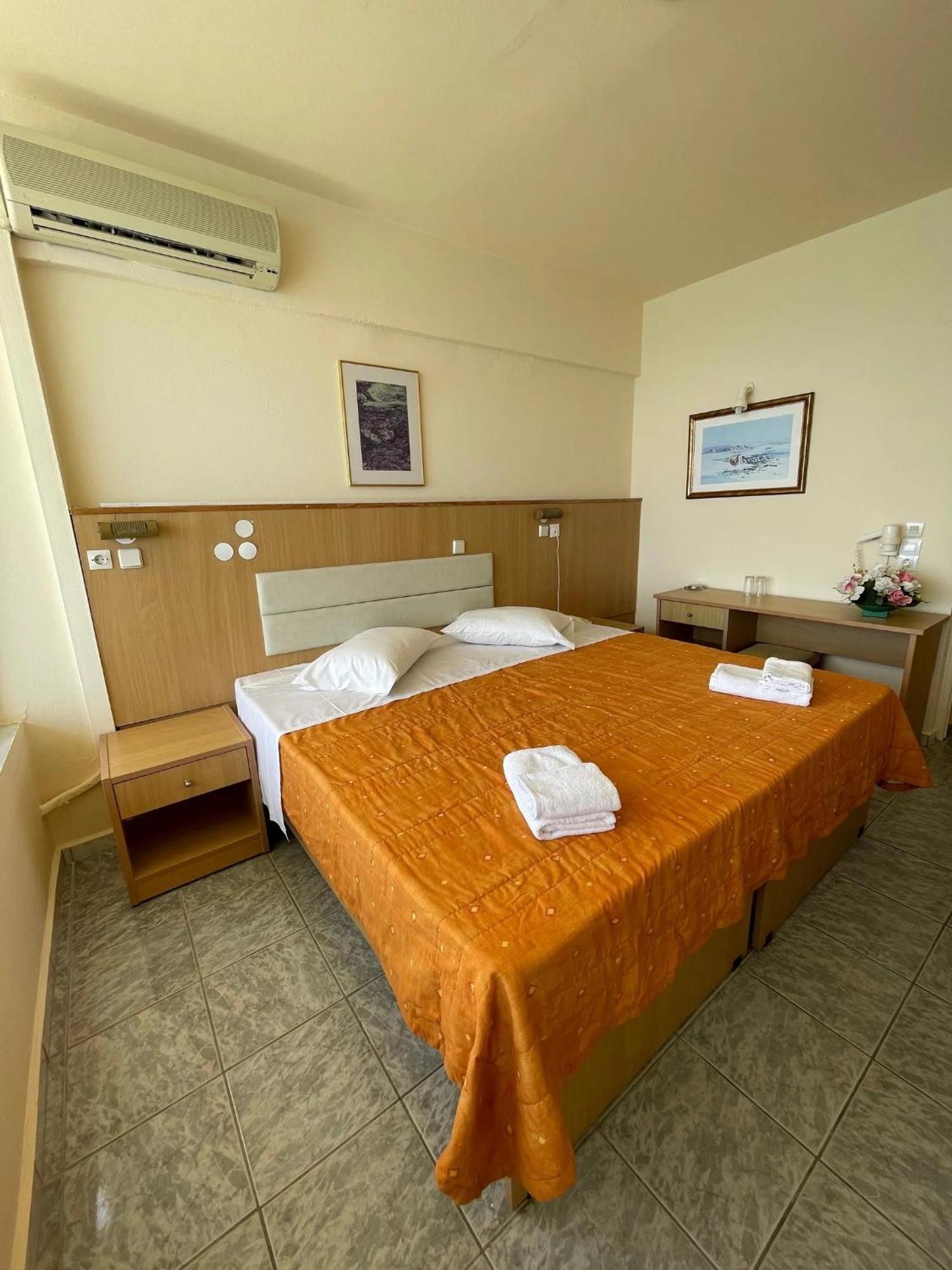 Eri Beach & Village Hotel 赫索尼索斯 外观 照片